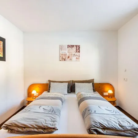 Cozy In With Ski-lift Nearby Apartamento Lermoos
